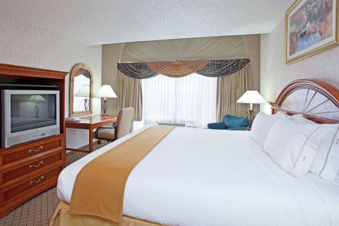 Express Grove - Premium Outlet Mall By Ihg Hotel Grove City